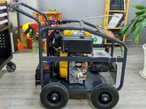 Máy rửa xe dầu diesel LUTIAN 18D35-10C 10HP
